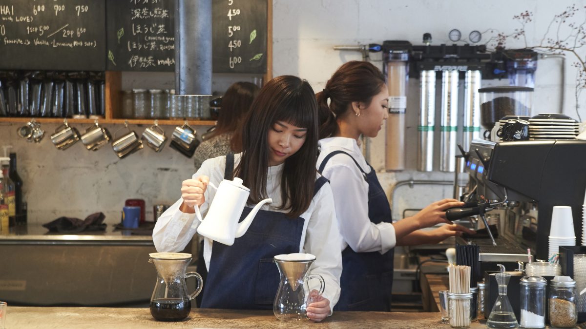 日本のコーヒースタンド店員を英語で解説！特徴や役割、必要なスキルも紹介！