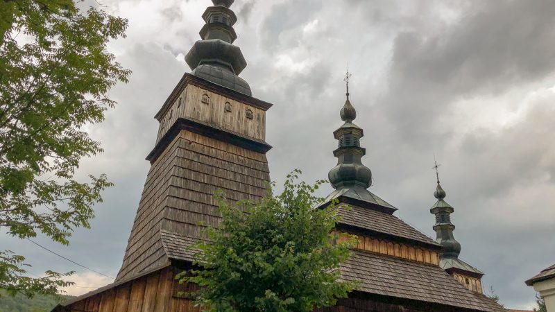 「ポーランドとウクライナのカルパティア地方の木造教会群」とは？国境を越えた世界遺産を英語で歩く