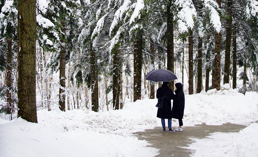 寒さで「ゾクゾク」の英語