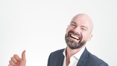 「気に入った」を英語で何て言う？類語やfavoriteの略も解説！