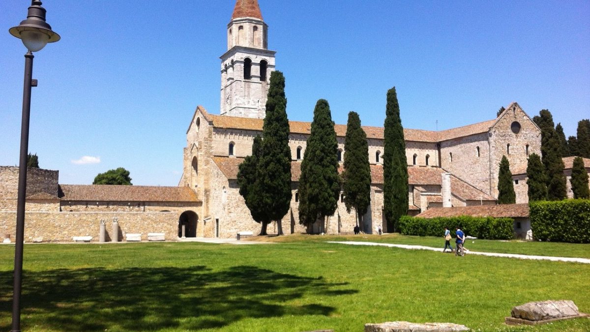 イタリアの世界遺産「アクイレイアの遺跡地域と総主教聖堂バシリカ」とは？ 「第二のローマ」を英語で旅してみよう！