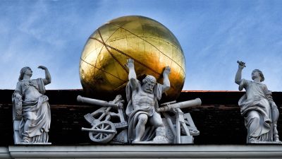 ギリシャ神話に登場する最初の神々の世代タイタン（Titan）を紹介