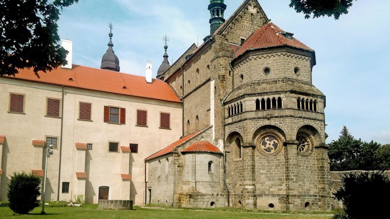 チェコの世界遺産「トジェビーチのユダヤ人街とプロコピウス聖堂」を英語で歩く