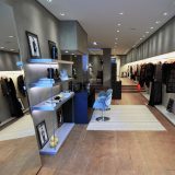 フォーマルウェア売り場店員の仕事を英語で説明！業務内容や日本のフォーマル文化をわかりやすく紹介