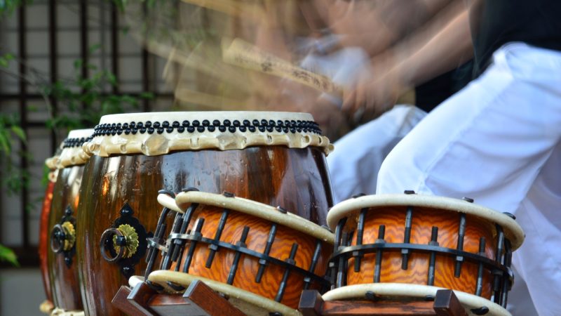 和太鼓体験スタッフの仕事を英語で説明！業務内容や日本の太鼓文化を英文で紹介
