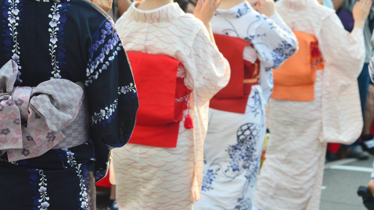 浴衣売り場店員｜柄や素材の説明からコーディネート提案まで！お役立ち英単語とロールプレイング