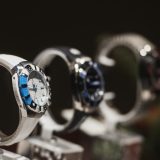 腕時計売り場店員｜ブランド説明から機能案内まで！お役立ち英単語とロールプレイング