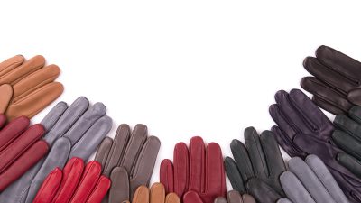 手袋売り場店員の仕事を英語で説明！業務内容や日本の手袋文化をわかりやすく紹介