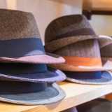 帽子専門店店員の仕事を英語で説明！業務内容や日本の帽子文化をわかりやすく紹介