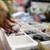 天然石・パワーストーン売り場店員｜石の意味からギフト提案まで！お役立ち英単語とロールプレイング