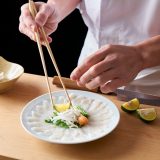 フグ料理専門店店員の仕事を英語で説明！安全な食べ方や日本のフグ文化をわかりやすく紹介