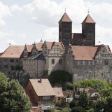 ドイツの世界遺産「クヴェートリンブルクの聖堂参事会教会、城と旧市街」を英語で。木組みの街を巡る