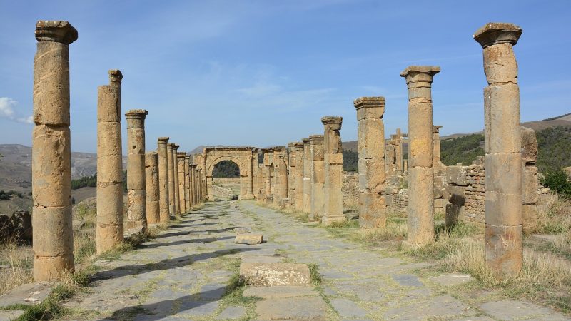 アルジェリアの世界遺産「ジェミラ」はローマ帝国の都市として繁栄した遺跡