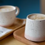 「カフェ巡り」を英語で何て言う？趣味について話すときに使える表現を紹介！