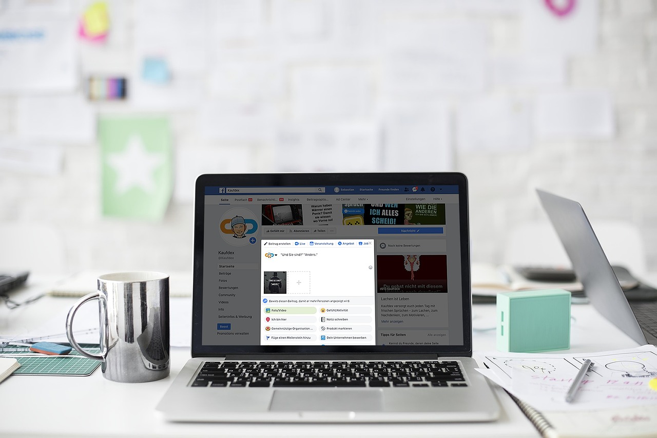 「実況者」を英語で何て言う？