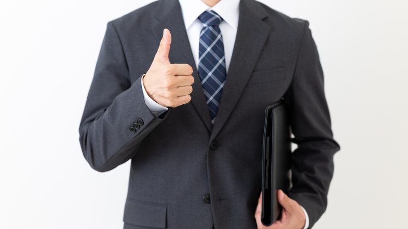 「喜んで」は英語で何て言う？シーン別の表現をご紹介！