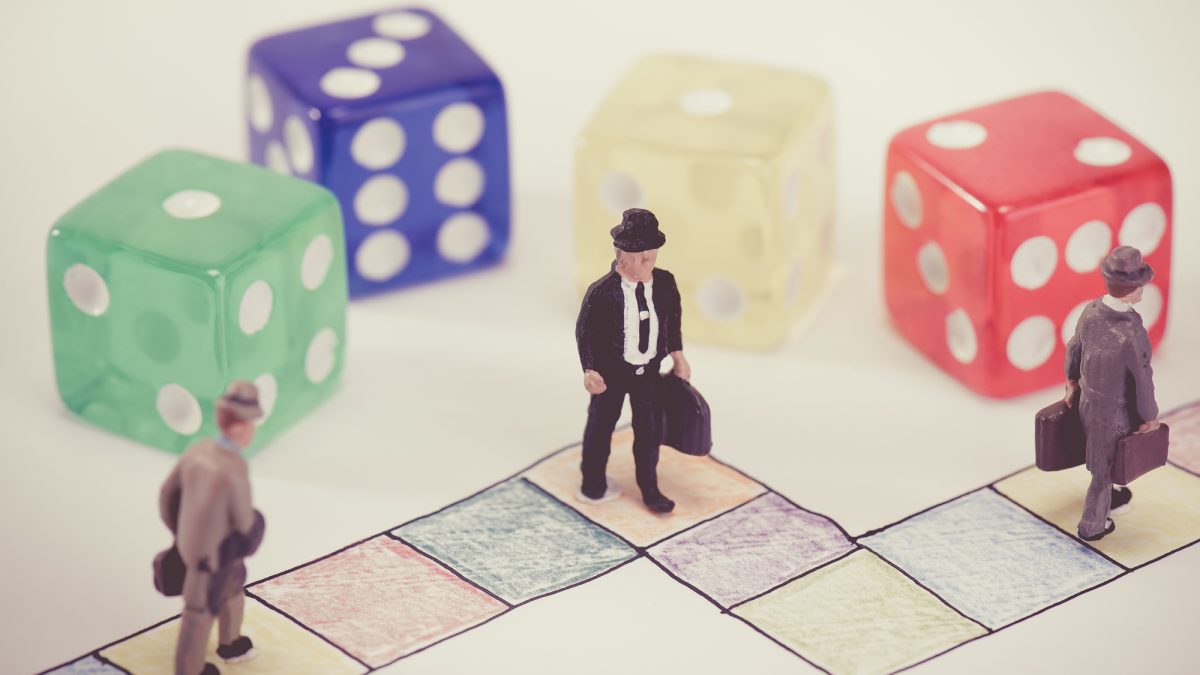 「すごろく」を英語で何て言う？ボードゲームで使える表現を解説！