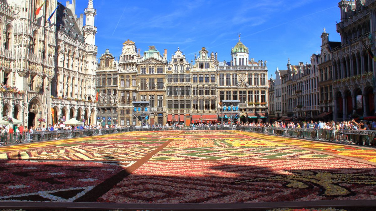 ベルギーの世界遺産「ブリュッセルのグラン＝プラス」を英語で。世界で最も美しい広場を歩く！