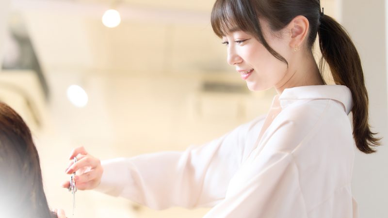 美容師必見！日本の美容院・ヘアサロンスタッフを英語で説明しよう
