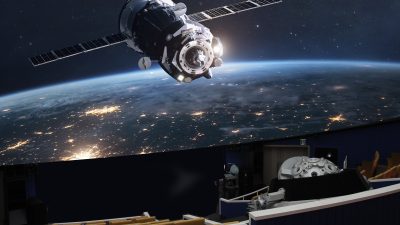 プラネタリウムスタッフの仕事を英語で説明！業務内容や日本のプラネタリウム文化をわかりやすく紹介