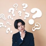 「ナイーブ」を英語で何て言う？間違うと危険なカタカナ英語との意味の違いも解説！