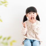 「あっという間に」を英語で何て言う？スラングから丁寧な表現まで解説！