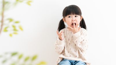 「あっという間に」を英語で何て言う？スラングから丁寧な表現まで解説！