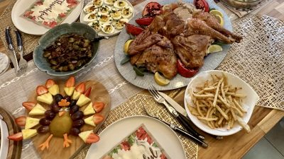 アメリカの11月の感謝祭は何する？ターキーの食べ方やブラックフライデーなど人々の過ごし方を紹介