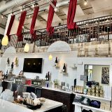 【アメリカ在住ライター発信】"on the rocks" "keep the tab open"バーで使うこなれた英語フレーズ