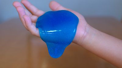 オノマトペ【グニャグニャ】を徹底解説！limp,floppy,squishy のニュアンスは？