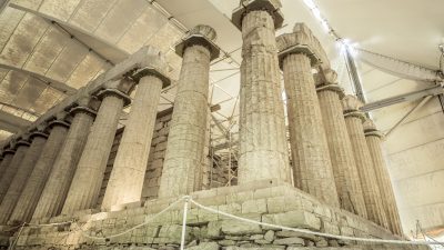 秘境に残るギリシャの世界遺産「バッサイのアポロ・エピクリオス神殿」を英語で歩く