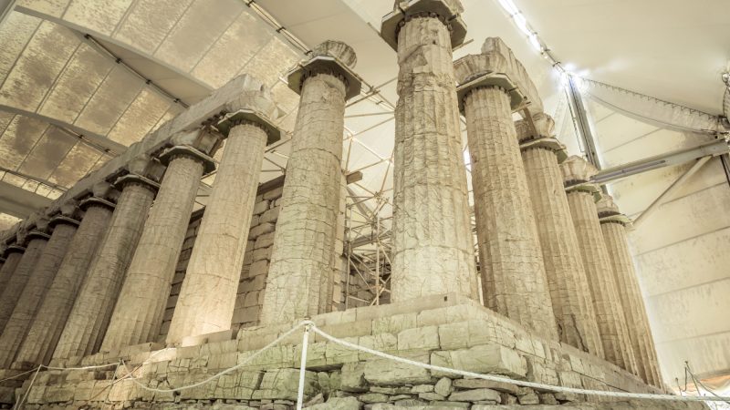 秘境に残るギリシャの世界遺産「バッサイのアポロ・エピクリオス神殿」を英語で歩く