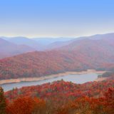 アメリカの世界遺産「グレート・スモーキー山脈国立公園」とは？絶景と生物多様性を体験！