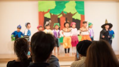 伝わるってうれしい！保育園・幼稚園の「発表会」で育てる”伝える英語”と表現力