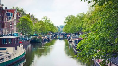 世界遺産「アムステルダムのシンゲル運河の内側にある17世紀の環状運河地域」とは？運河の街を英語で巡る