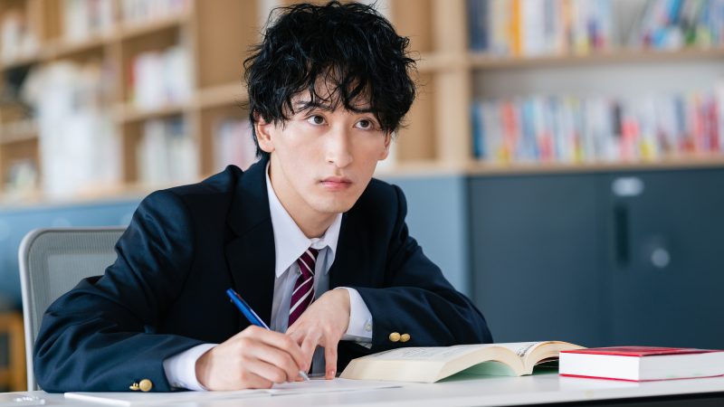 参考書で英検合格を目指す方へ｜効率的な勉強法・おすすめ教材と選び方