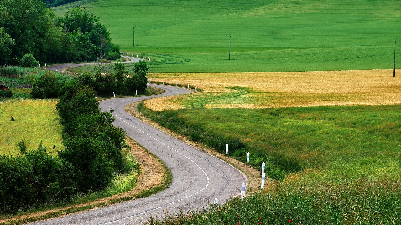 オノマトペ「クネクネ」の英語Twisting