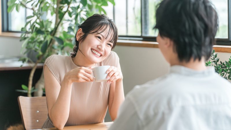 “あざとい”は英語で何て言う？かわいく計算高いニュアンスの英語表現を紹介！