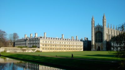 【ケンブリッジ大学】英語表現や教育レベルなど紹介。ニュートンもダーウィンも卒業生！