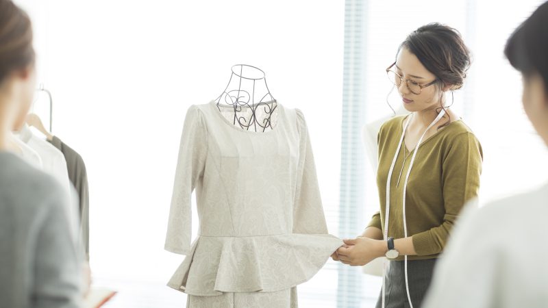 ファッションデザイナーの英会話｜制作・打ち合わせに役立つ英単語とロールプレイング