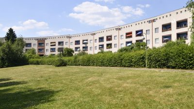 団地が世界遺産？ドイツの「ベルリンのモダニズム集合住宅群」を英語でご案内！