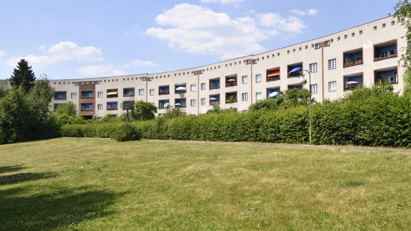 団地が世界遺産？ドイツの「ベルリンのモダニズム集合住宅群」を英語でご案内！