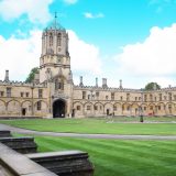 【オックスフォード大学】英語表現や入学に必要な成績、代表する的コース、卒業生などを紹介