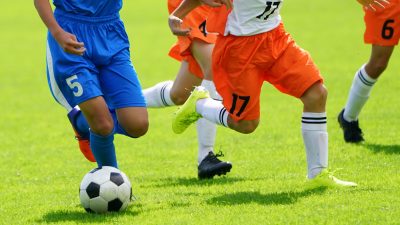 サッカー選手の仕事を英語で説明！業務内容や日本のサッカー文化をわかりやすく紹介