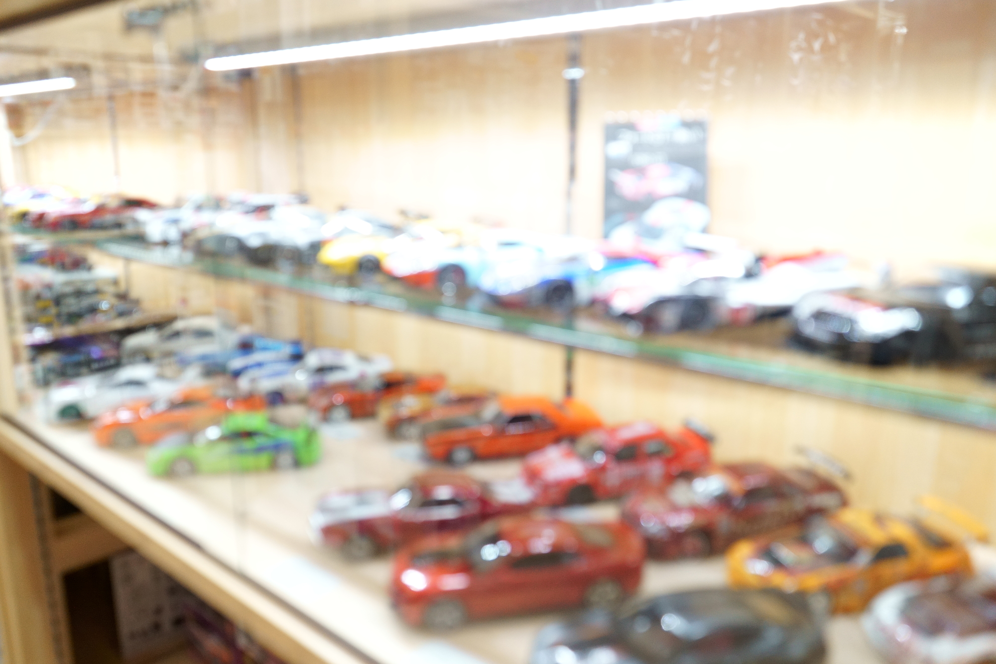 プラモデル・フィギュア専門店店員の仕事を英語で説明！業務内容や日本のホビー文化をわかりやすく紹介