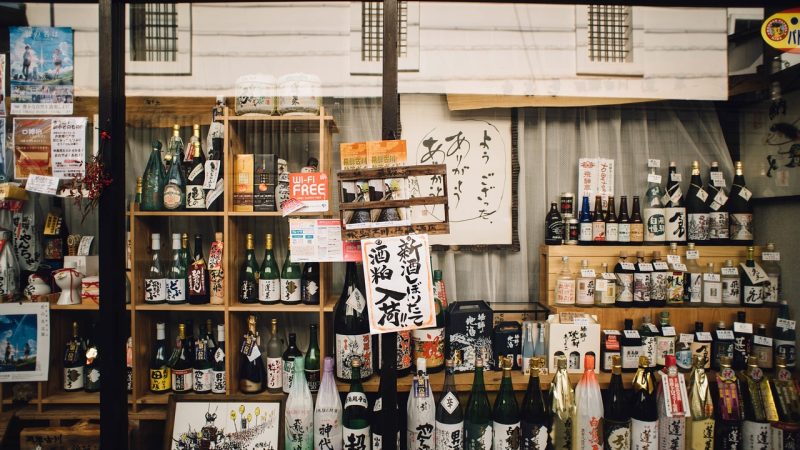 酒屋（地酒専門店）店員｜銘柄の違いから飲み方提案まで！お役立ち英単語とロールプレイング