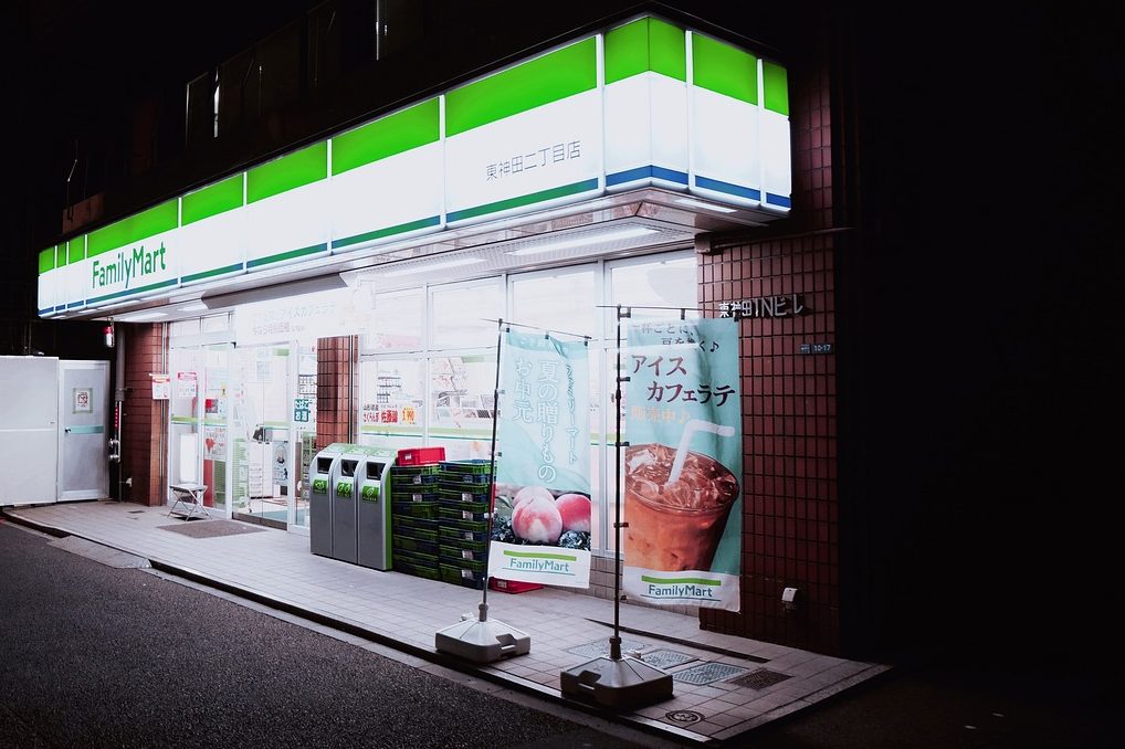 ロールプレイで練習!日本のコンビニを英語で紹介しよう