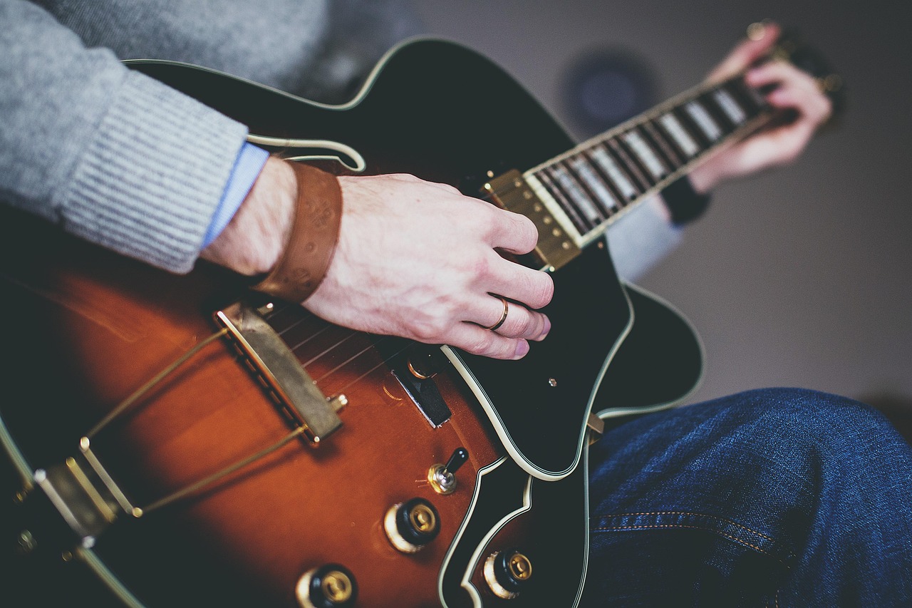 「アコースティック（acoustic）」を使った例文