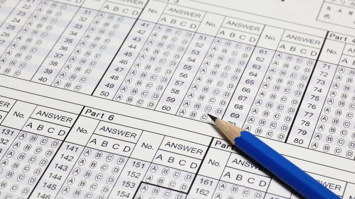 TOEIC解答用紙と問題用紙のルールを完全解説｜書き込み禁止でも高得点を取る方法