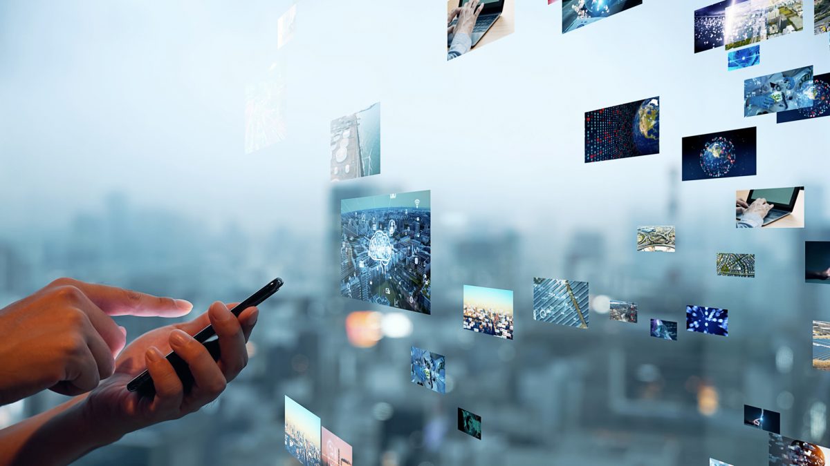 「オンデマンド（on demand）」の意味とは？配信・動画サービスでの使い方をわかりやすく解説